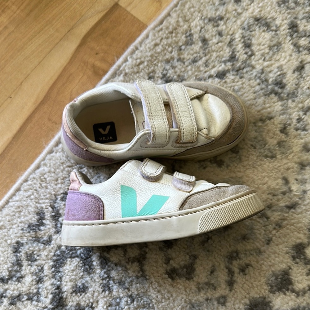 Veja White and Purple Sneakers with Velcro Straps